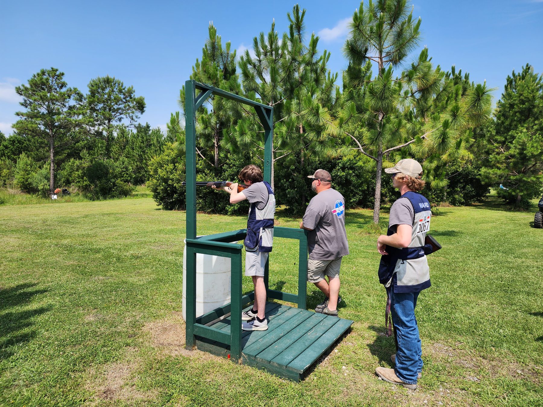 Youth shooter on the sporting clays station